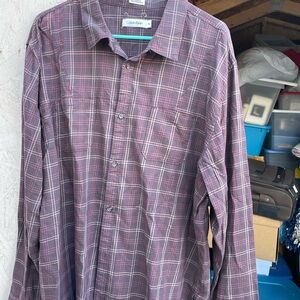 Calvin Klein Button Down Dress Shirt in Size XL